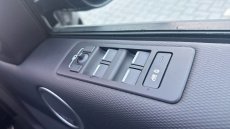 Land Rover Discovery 3.0 D300 R-Dynamic HSE 5dr Auto Diesel Station Wagon